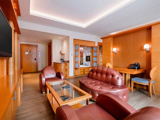 Hotel-Michael---Deluxe-Suite-2